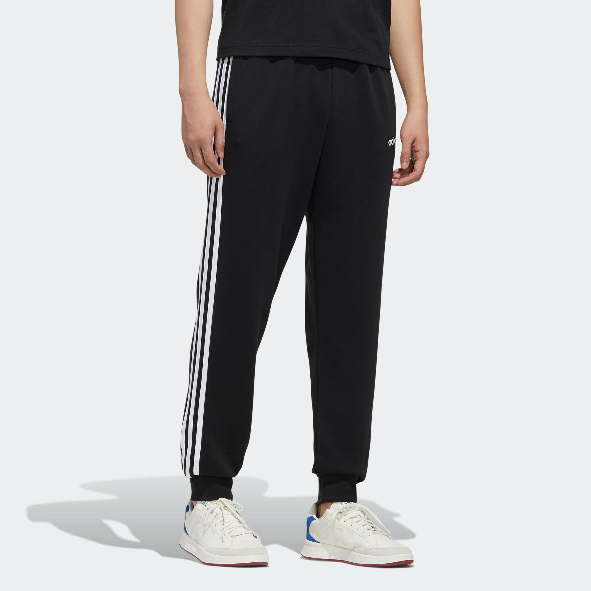 Trainingsbroek voor gym heren 3 strepen recht model zwart Trainingsbroek voor gym heren 3 strepen recht model zwart